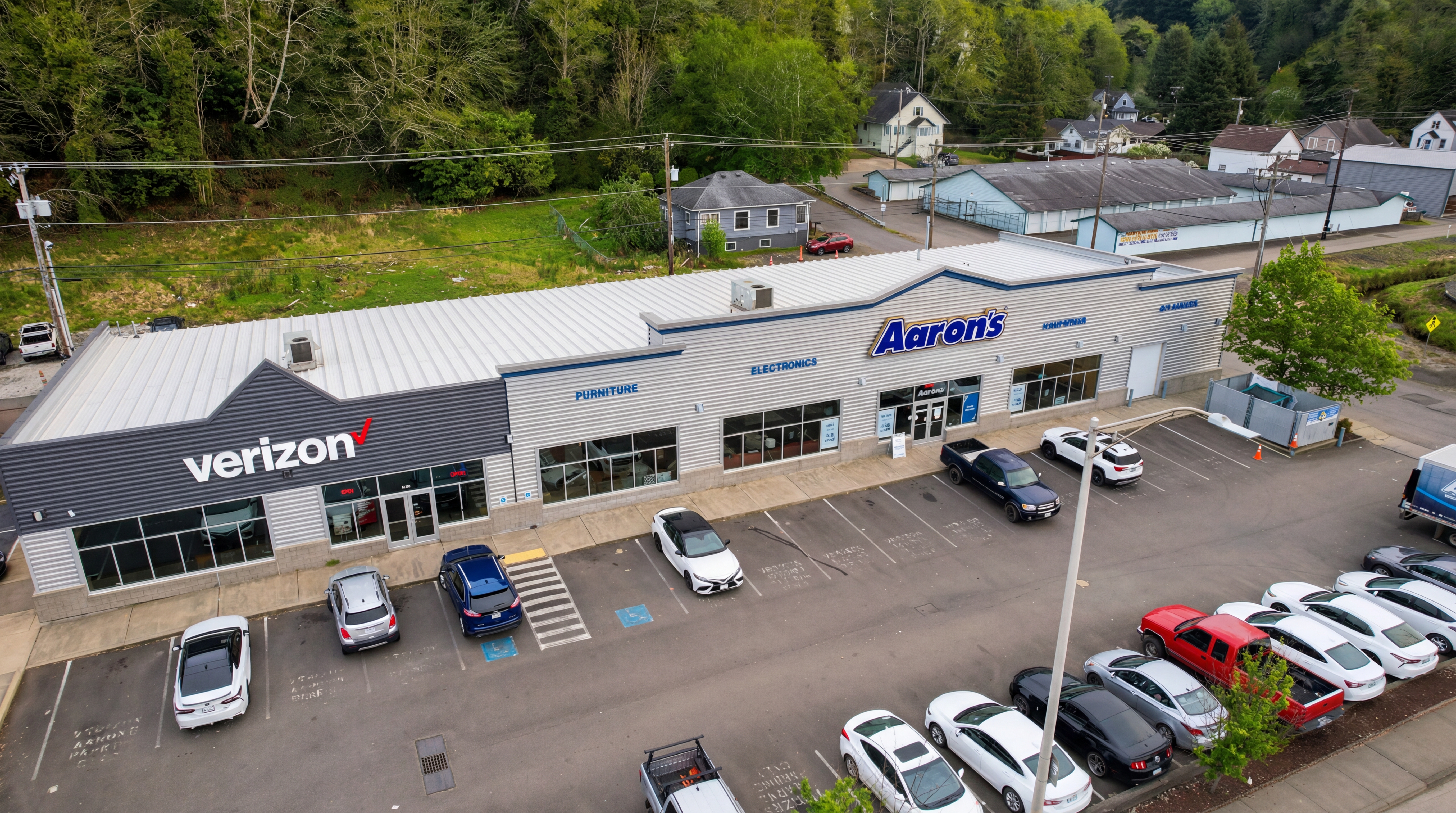 Verizon/Aaron's Retail