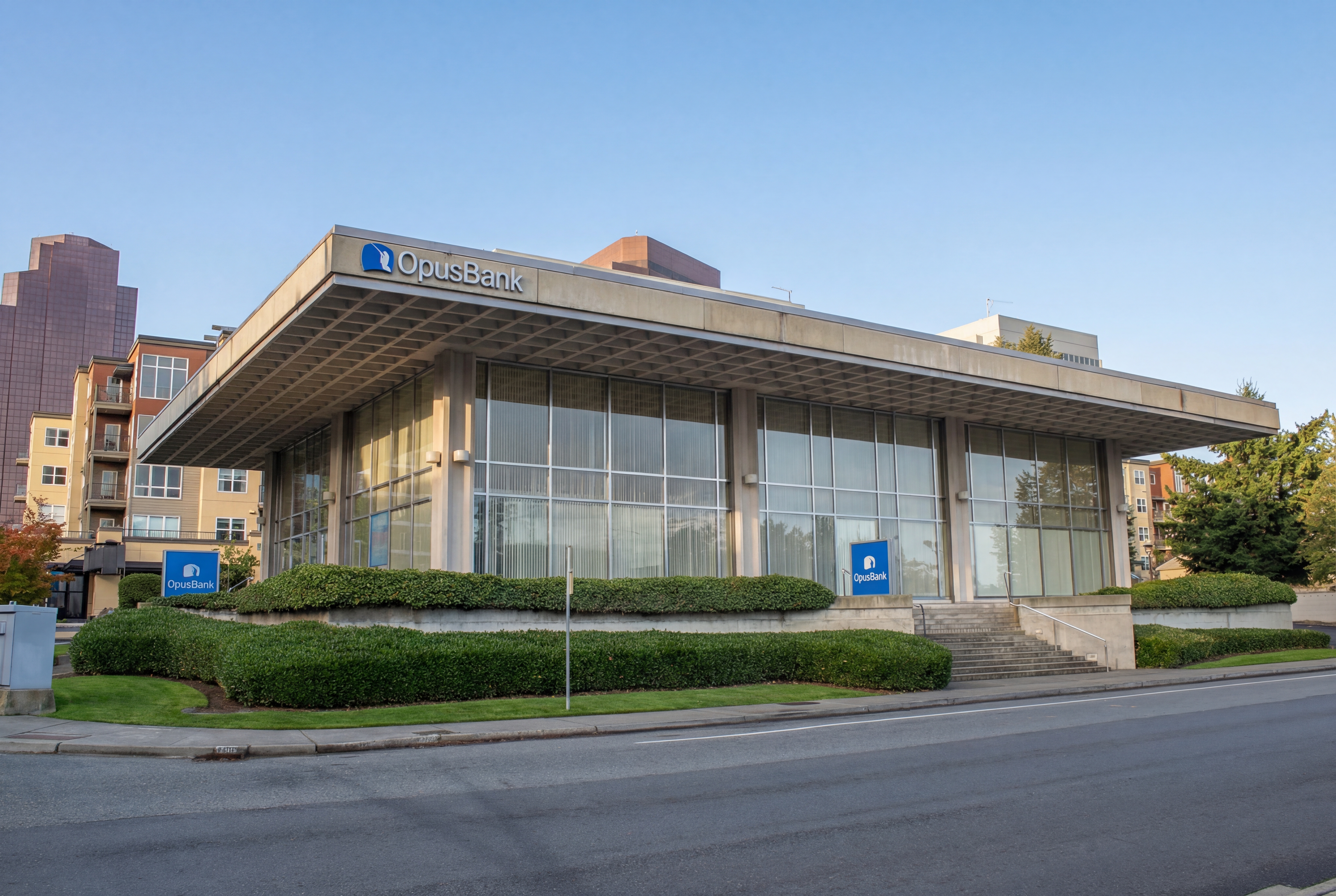 Opus Bank Bellevue